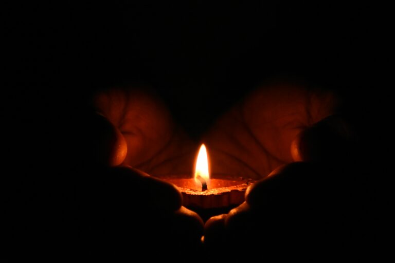Teachings From Within, self-healing words by Laetitia Tapping, web writer